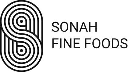 Logo van Sonah Fine Foods met gestileerde letter "S" in zwart-wit ontwerp.